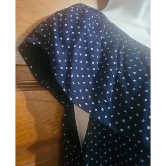 American Eagle Outfitters One Shoulder Ruffle Top - Picture 4 of 9